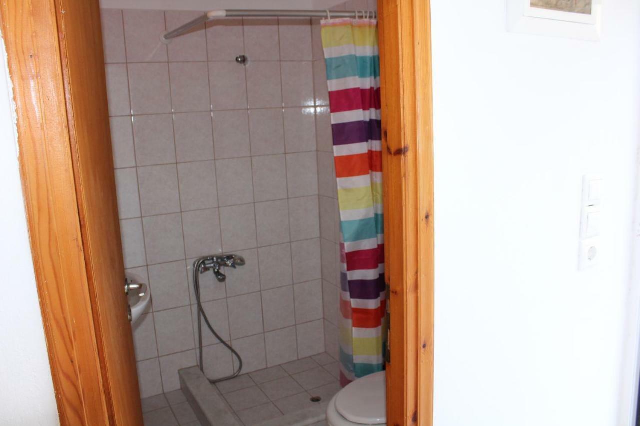 Aaron Studios Apartments Agia Fotia  Eksteriør billede