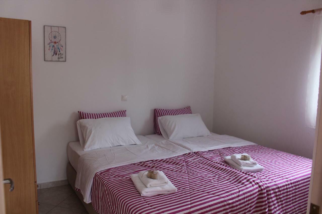 Aaron Studios Apartments Agia Fotia  Eksteriør billede